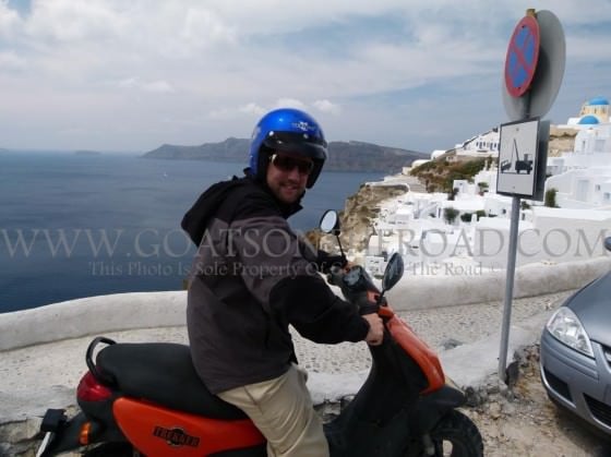 rent a scooter in santorini 